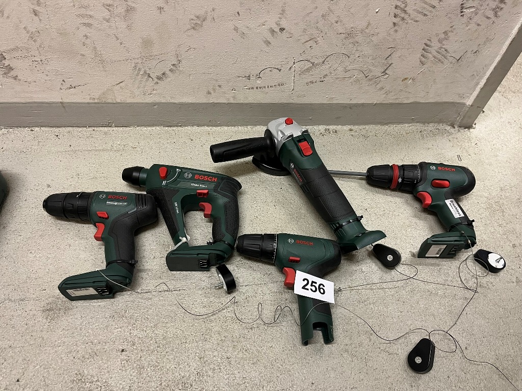 5 Stk. div. Bosch Werkzeuge ohne Akkus