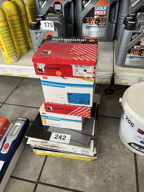 Gro&szlig;posten Schleifpapier