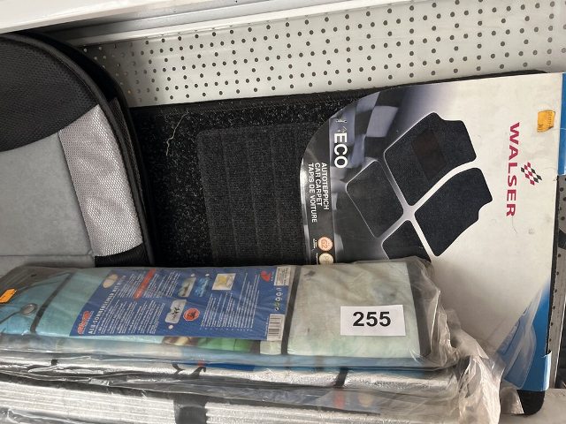 Regalinhalt mit Autozubeh&ouml;r