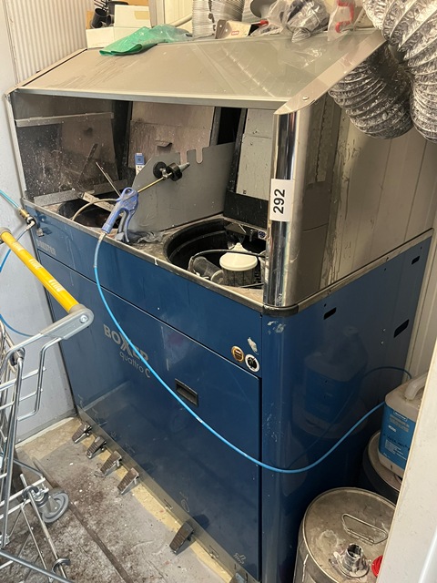 Drester Boxer Quattro C Waschger&auml;t f&uuml;r l&ouml;semittelhaltige und w&auml;ssrige Reinigungen mit Abzug + Colormatic VitoMatic VitoMat II pneumatische Spraydosen-Abf&uuml;llmaschine