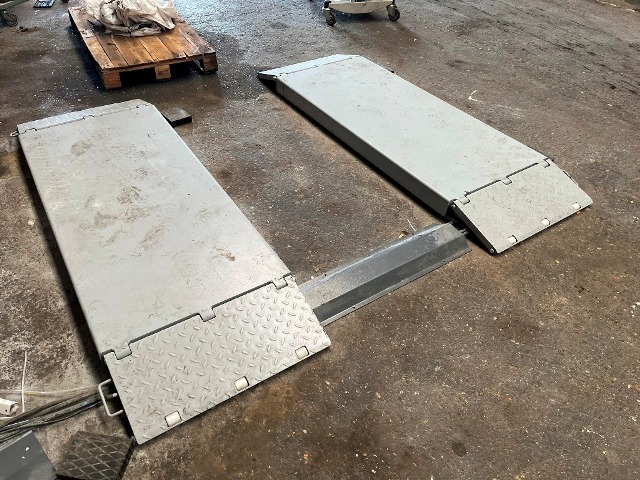 Scissor Lift Hebeb&uuml;hne Typ MMBU 304