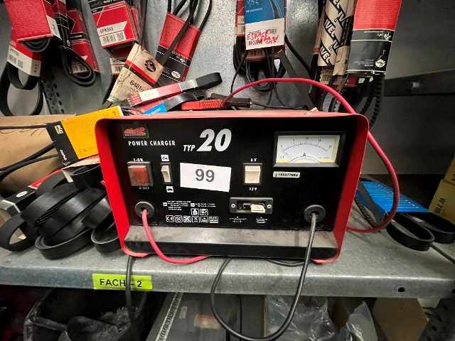 Power Changer Batterieladeger&auml;t Type 20