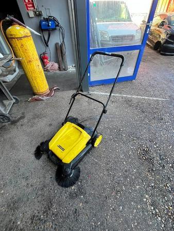 K�rcher Kehrmaschine