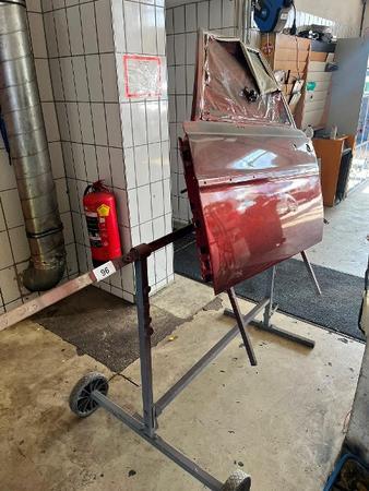 Montagest�nder f�r KFZ-Teile