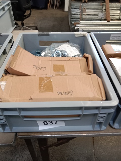 ca. 300 Stk. M20 Schrauben
