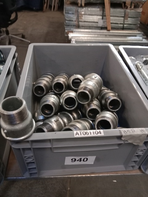 ca. 40 Stk. Schraubanschl&uuml;sse