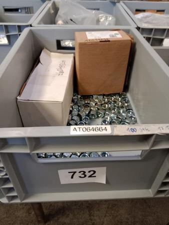ca. 500 Stk. M12 Muttern passend zu 731