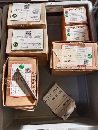 ca. 1000 Stk Schrauben verschiedene Dimensionen
