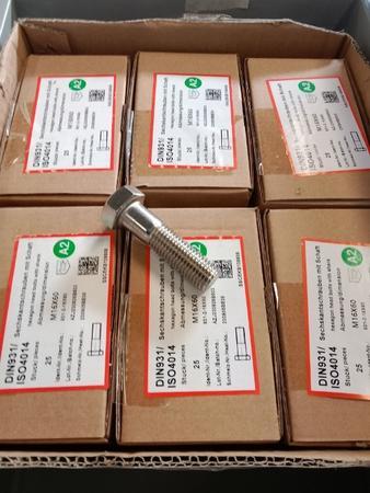 ca. 100 Stk. Schrauben M16 x 60