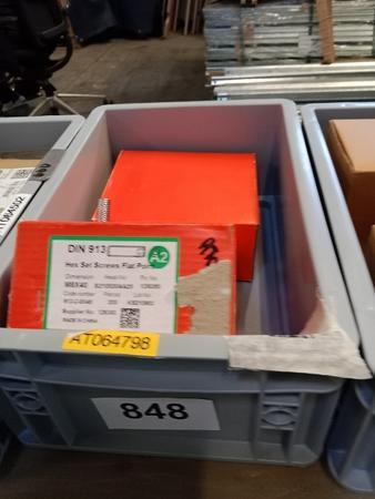 ca. 400 Stk. Gewindestifte M8 x 40