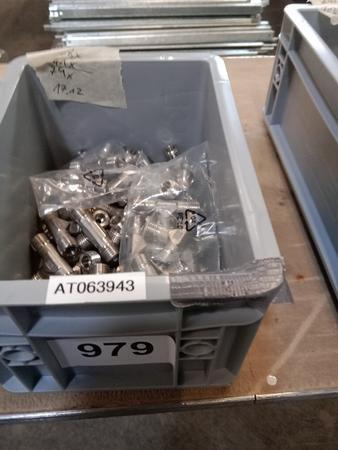 ca. 70 Stk. T-Verteiler