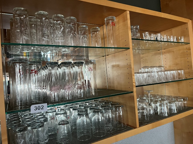 komplette Gl&auml;serbestand der Regalanlage?d=2026-10-23 14:16:33
