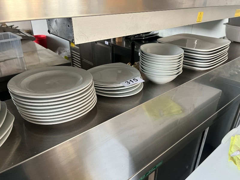 Posten diverser Gastroteller/Sch&uuml;sseln