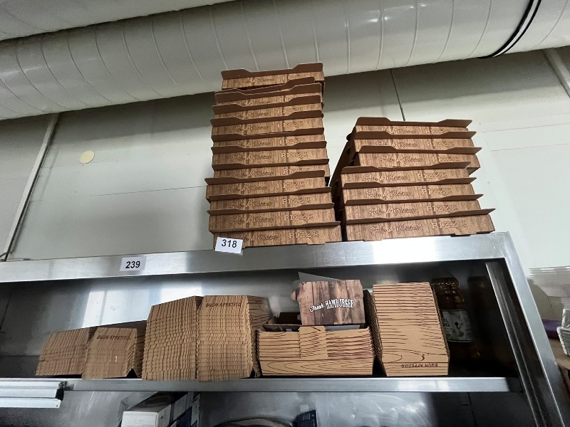 komplette Verpackungsmaterial f&uuml;r Pizza usw.