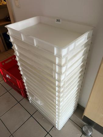 17 Stück PVC Pizzaboxen ca. 60/40/7 cm stapelbar 17 Stück PVC Pizzaboxen ca. 60/40/7 cm stapelbar