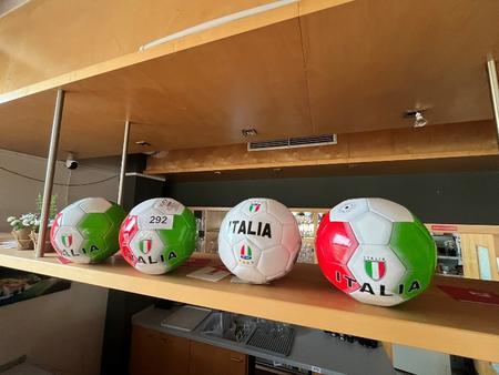 4 Sammlerstücke - Fußbälle ITALY 4 Sammlerstücke - Fußbälle ITALY
