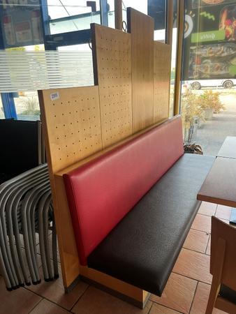 Modul-,Sitzbankelement mit Rückwand ca.210/70/137 cm mit Garderobe Modul-,Sitzbankelement mit Rückwand ca.210/70/137 cm mit Garderobe