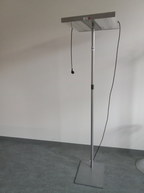 B&uuml;rostehleuchte Waldmann, H&ouml;he 190 cm?d=2026-10-29 17:56:31