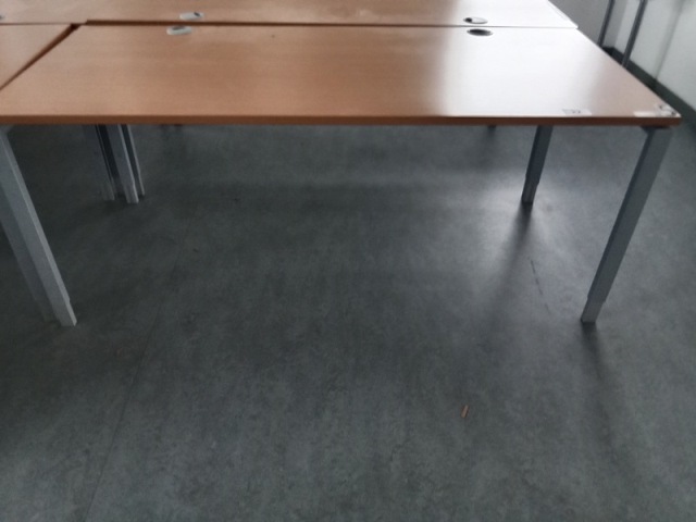 Hali Schreibtisch, ca. 180 x 80 cm