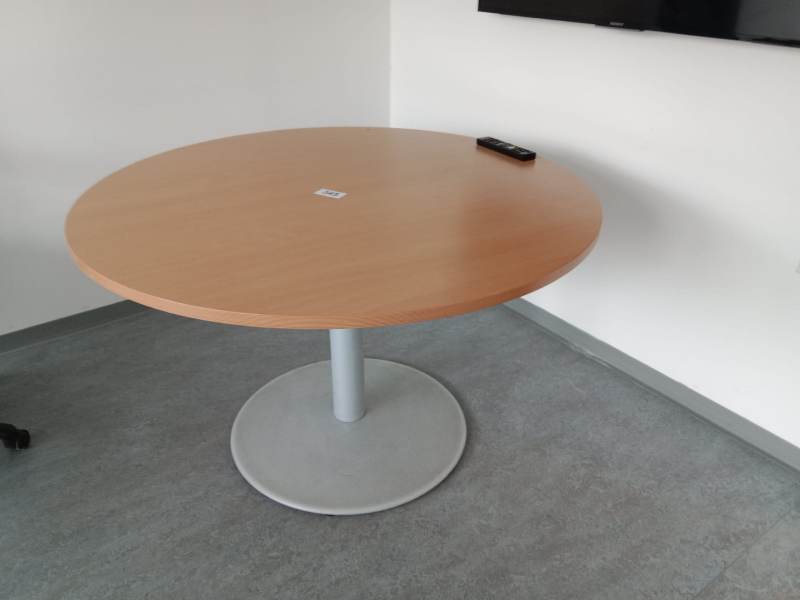 Besprechungstisch DM 120 cm
