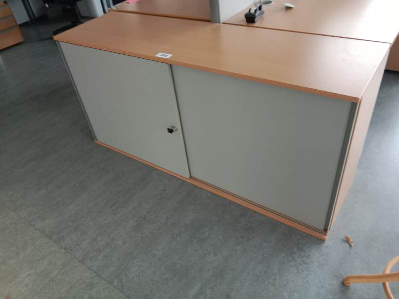 Aktenschrank ca. 160 x 80 cm, 2 OH?d=2026-10-29 17:56:36