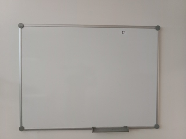 Whiteboard 120 x 90 cm?d=2026-10-29 17:43:16