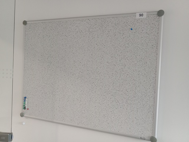 Pinnwand 120 x 90 cm