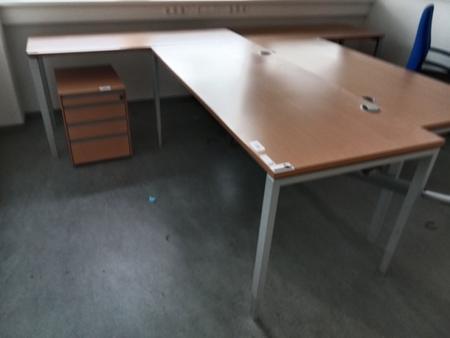 L-förmige Schreibtisch-Kombination 260 x 80-160 cm L-förmige Schreibtisch-Kombination 260 x 80-160 cm