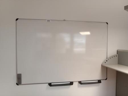 Whiteboard 150 x 100 cm Whiteboard 150 x 100 cm