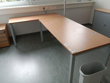 L-förmige Schreibtisch-Kombination 260 x 80-160 cm L-förmige Schreibtisch-Kombination 260 x 80-160 cm