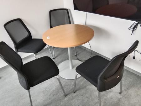 Besuchertisch DM 80 cm mit 4 Stühlen Besuchertisch DM 80 cm mit 4 Stühlen