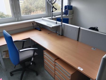 L-förmige Schreibtisch-Kombination 260 x 80-160 cm L-förmige Schreibtisch-Kombination 260 x 80-160 cm