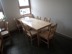 ca. 3 Stk. Gastrotische 140 x 80 cm + 1 Gastrotisch 80 x 80 cm + 18 Stk. Stühle in Naturholz ca. 3 Stk. Gastrotische 140 x 80 cm + 1 Gastrotisch 80 x 80 cm + 18 Stk. Stühle in Naturholz