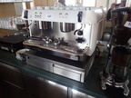 2gruppige Kaffeemaschine Typ Iberital, 3000 W, 10.5 L, BJ 2014, ca. 75 x 55 x 50 cm 2gruppige Kaffeemaschine Typ Iberital, 3000 W, 10.5 L, BJ 2014, ca. 75 x 55 x 50 cm